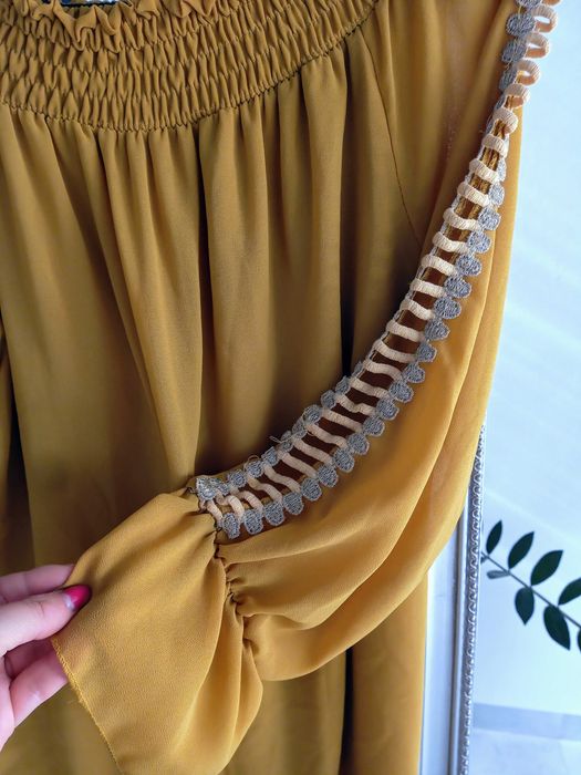 Bluzka L/XL musztardowa elegancka jesienna ozdobne rękawy