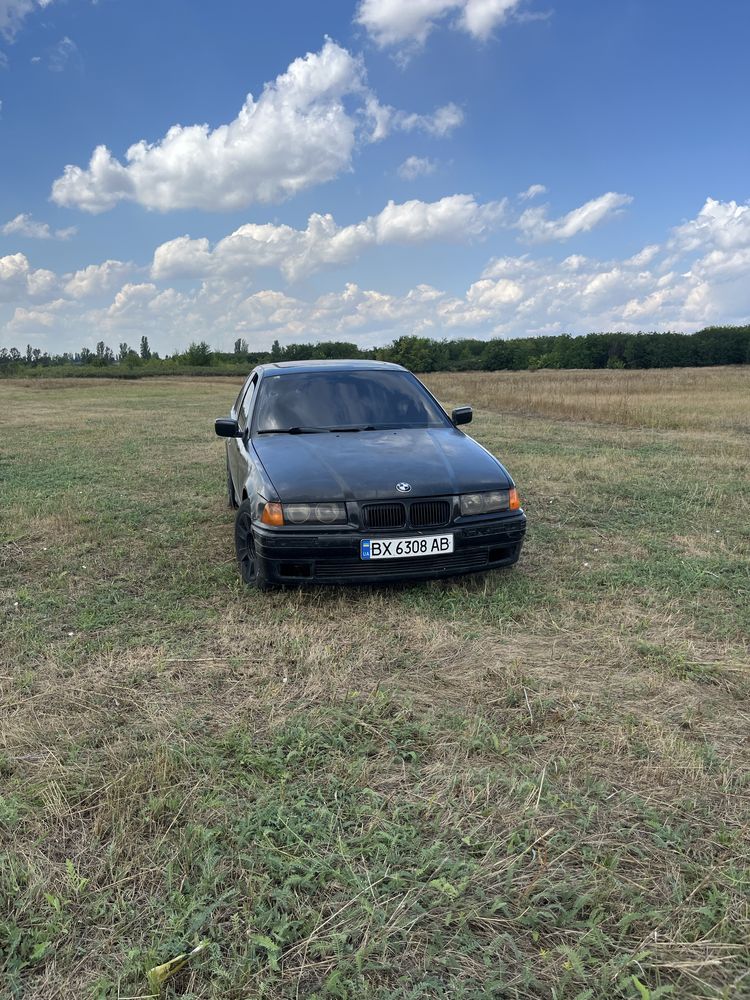 продам БМВ е36 1,6 бензин