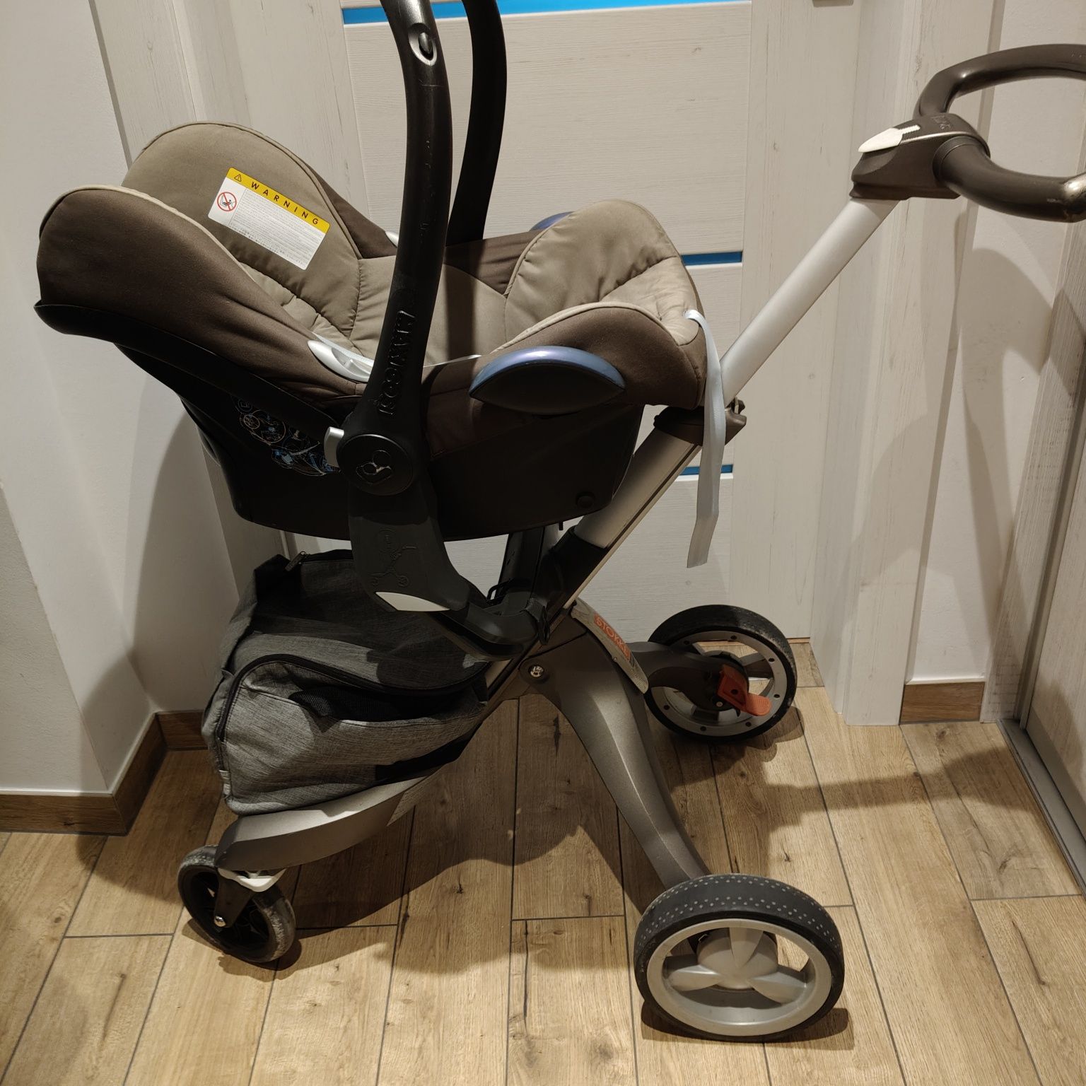 Wózek dziecięcy 3 w 1 Stokke