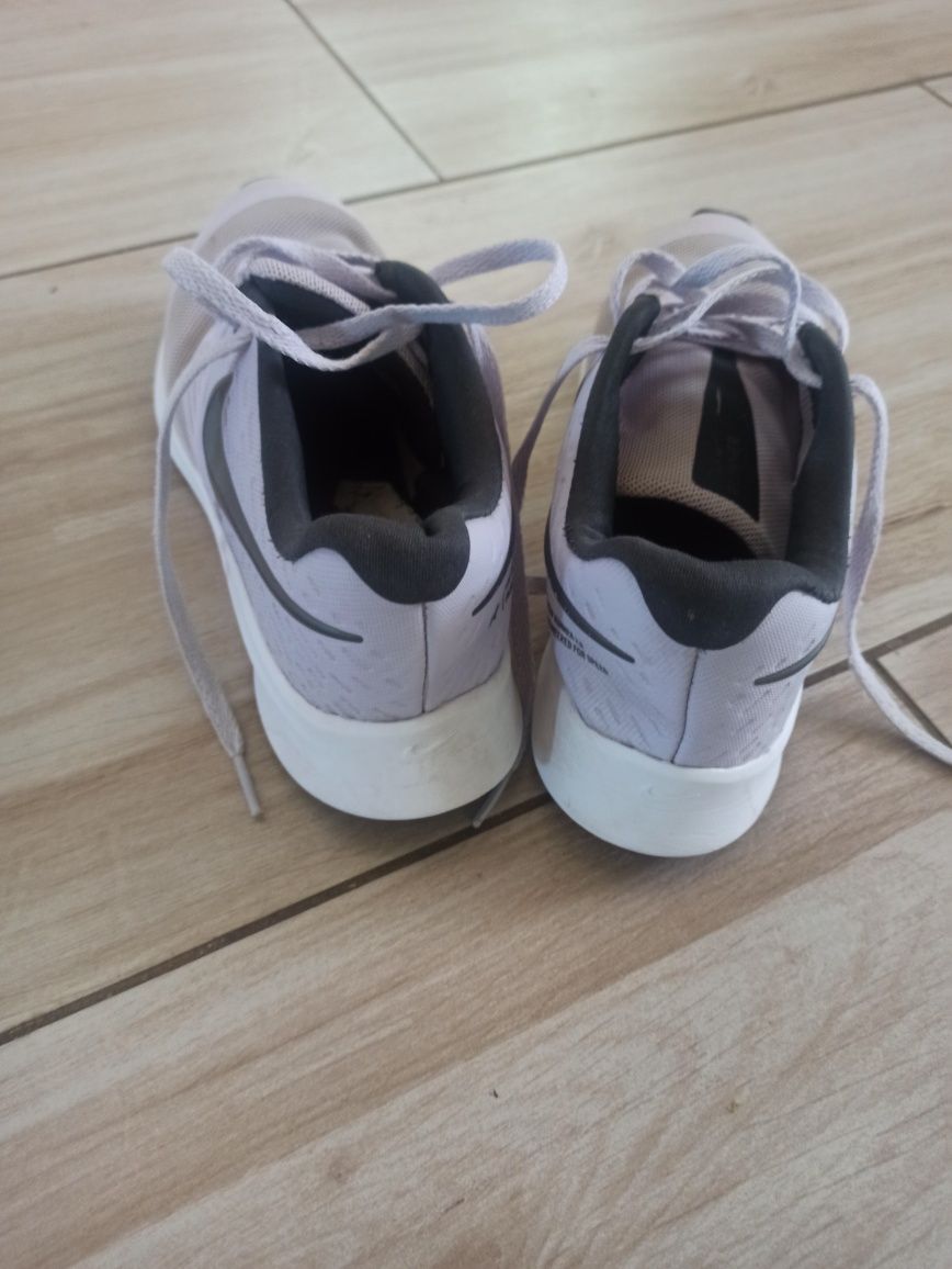 Nike runner 36,5 dziewczęce lekkie