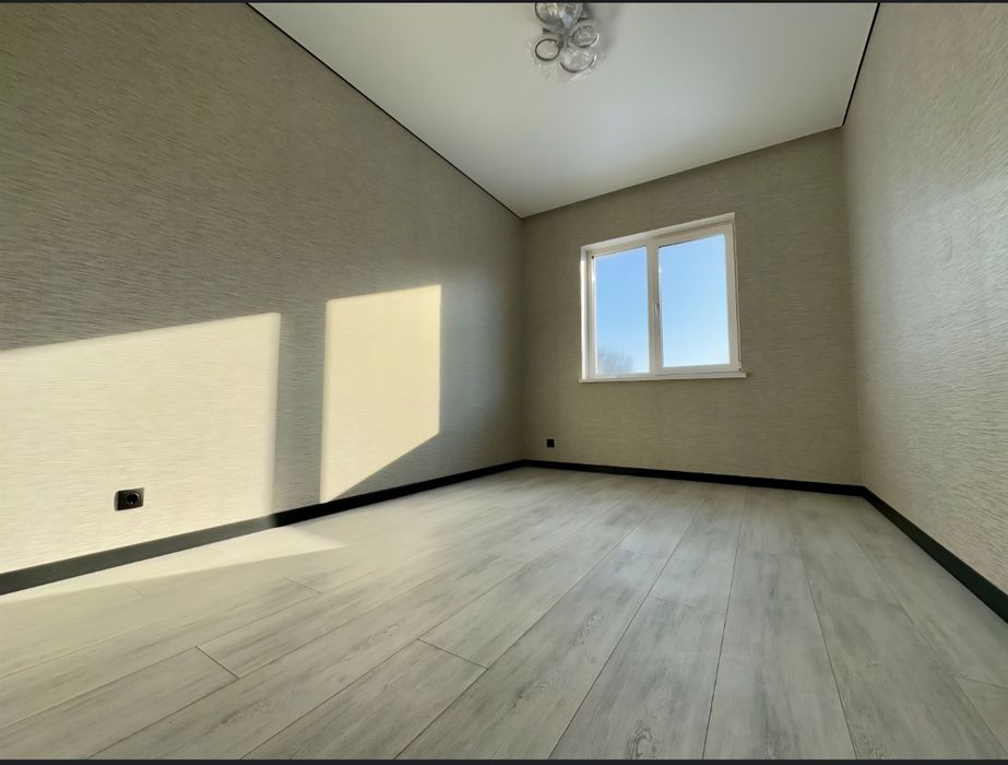 Будинок з РЕМОНТОМ та ГАЗОМ +5 соток +навіс м.Бориспіль