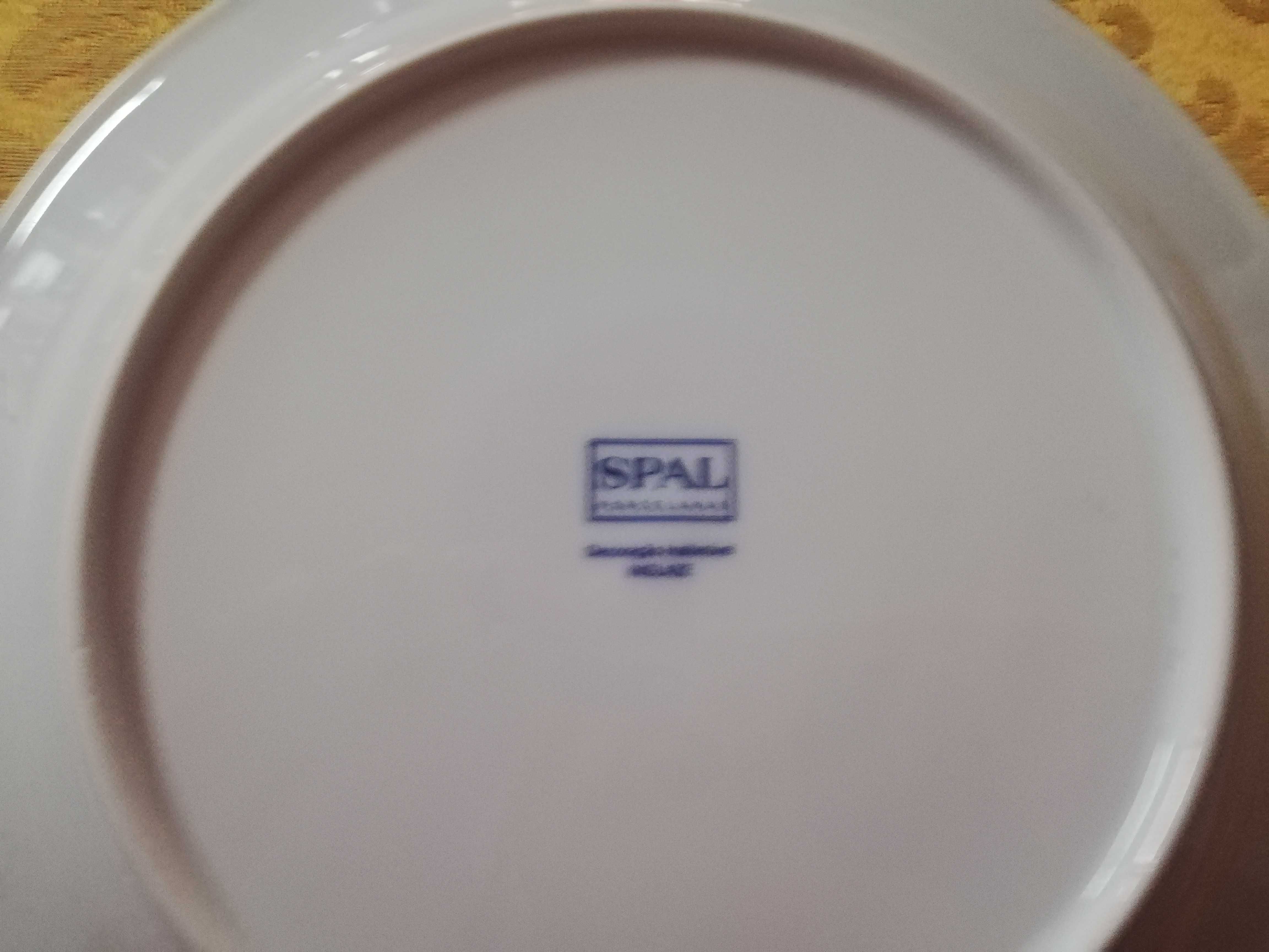 Serviço de jantar, fabrico Porcelanas SPAL