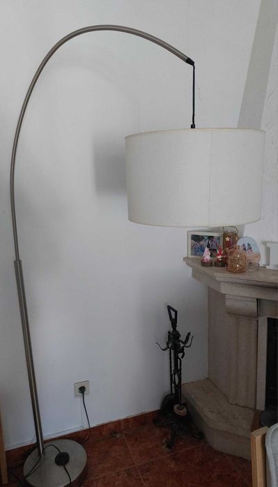 Candeeiro de pé pra sala