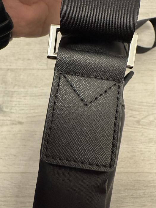 сумочка Prada нейлон  супер крута