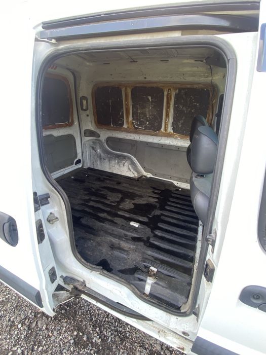 Renault kangoo 1.4 бензин 2007