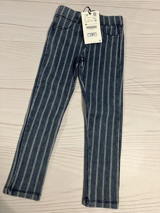 Zara на рост 116 см платье