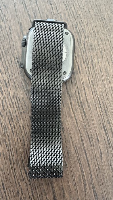 Apple Watch Ultra 2 + Milanese Loop