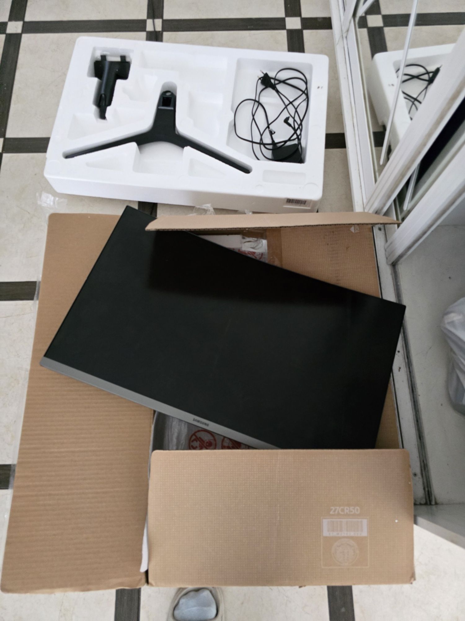 Монитор Samsung 27 треснула матрица