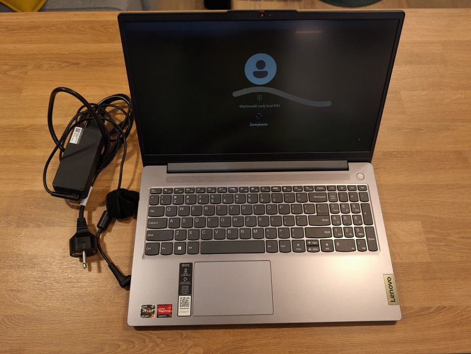 Laptop Lenovo IdeaPad Slim 3 15ABR8 15,6" R7 7730U 16GB RAM 512GB Dysk