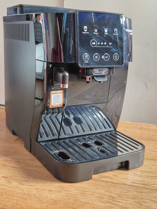 Ekspres do kawy Delonghi Magnifica Start ECAM 220.60.B