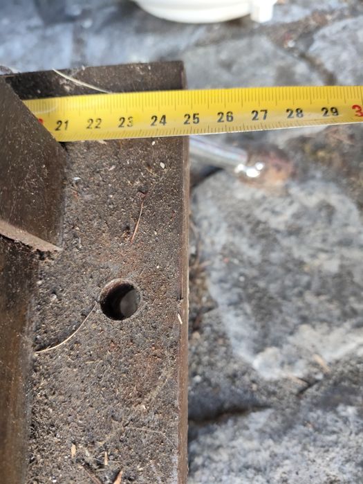 Stara prasa ręczna, imadło, wtryskarka