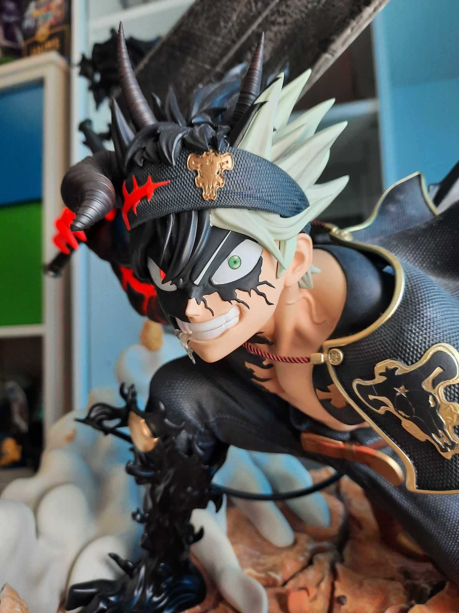 Resina Asta 1/4 Vlad Collectibles - Black Clover