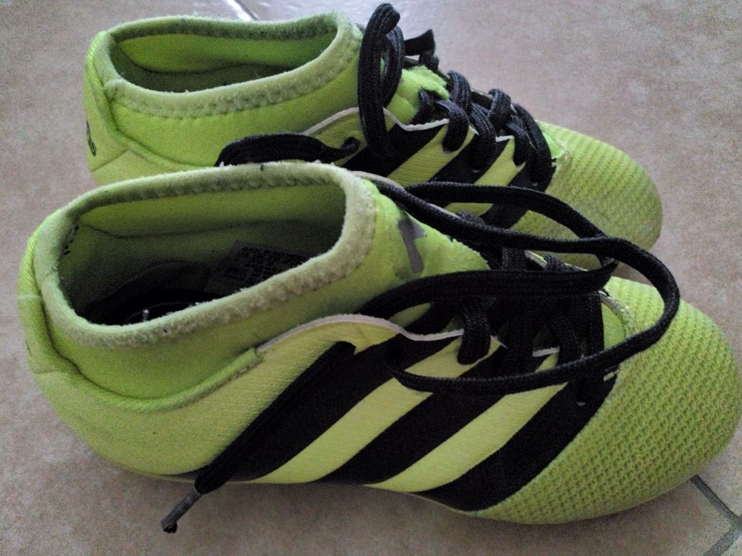 Chuteiras Adidas N.32