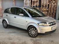 Audi A2 benzyna 1,4 2001 rok klimatyzacja Film YouToube/TikTok ZAMIANA