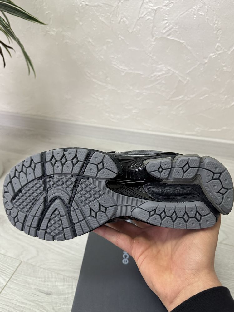 New Balance 1906R Grey