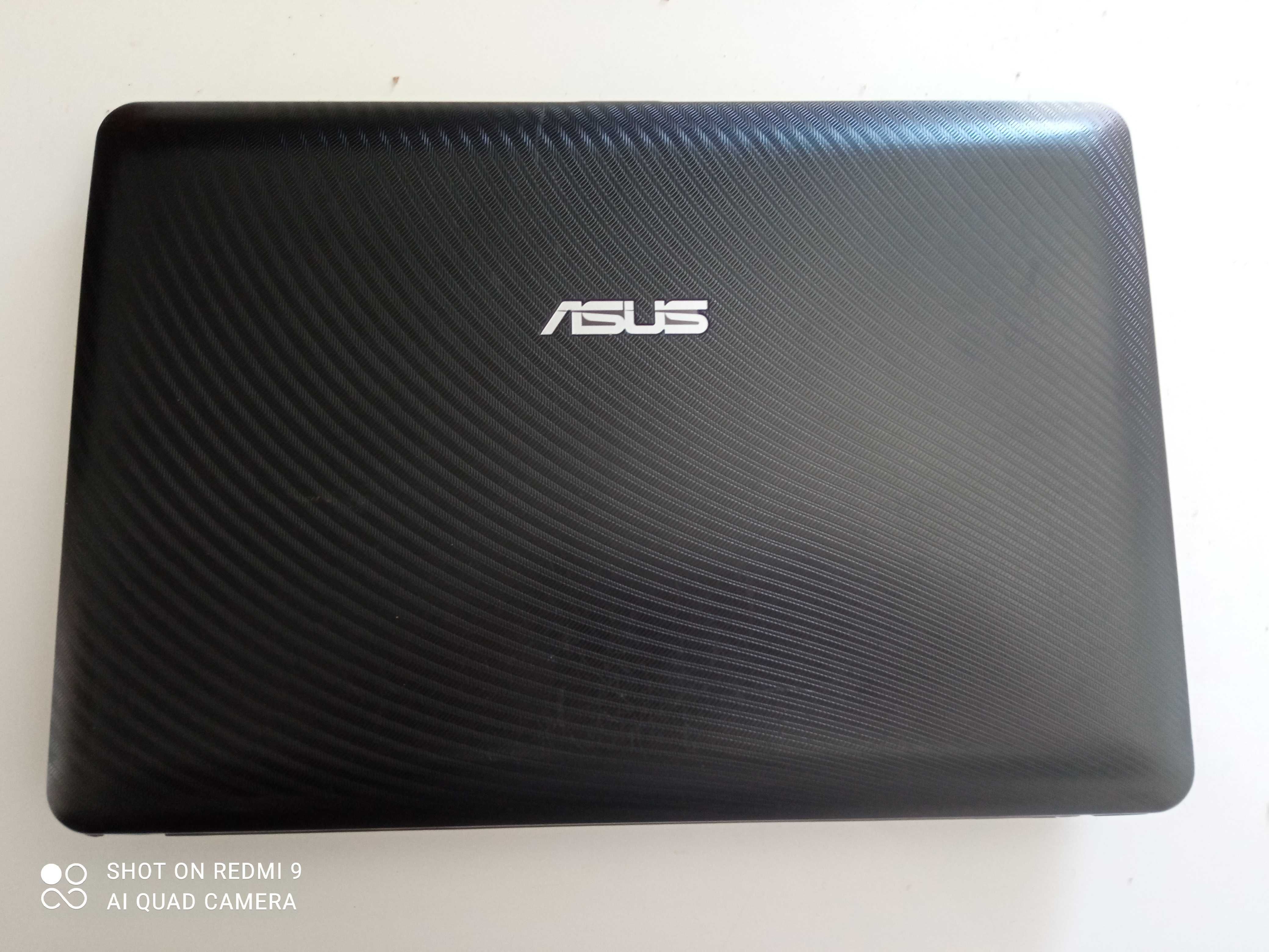 Netbook asus para peças com 2GB memoria