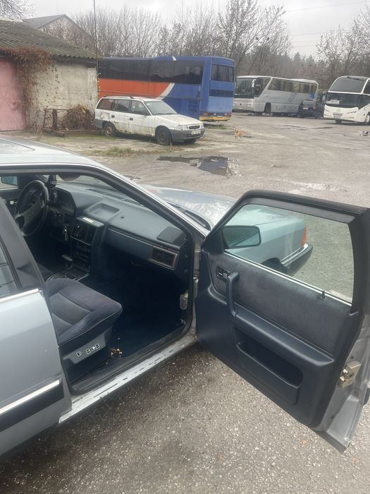 Продам ауди 100 с3 американка