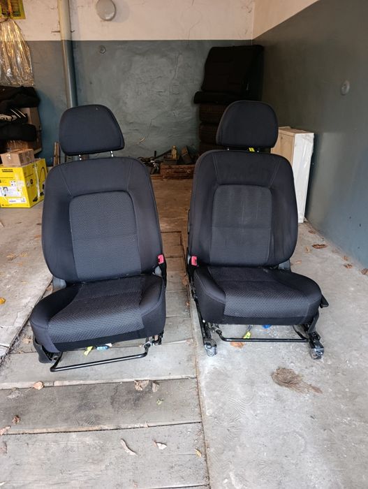 Салон, сидіння субару аутбек 2003 - 2009