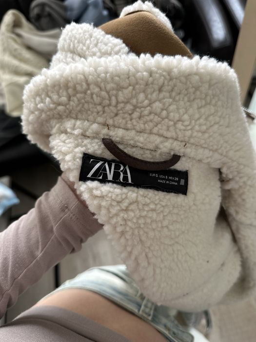 Жилет дубленка авіатор Zara