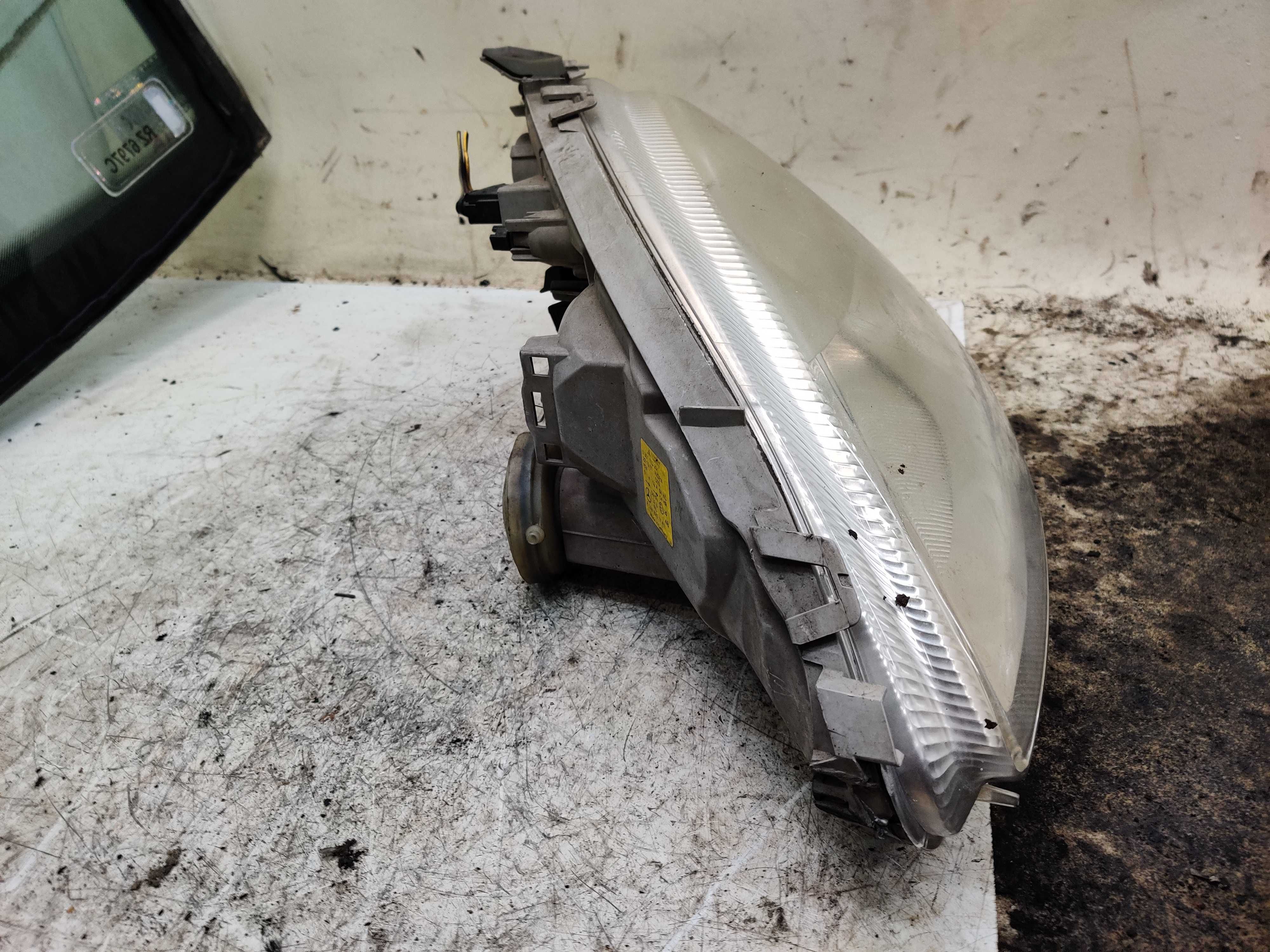 Mercedes W168 FL A Klasa Lampa Przód Przednia Lewa LP