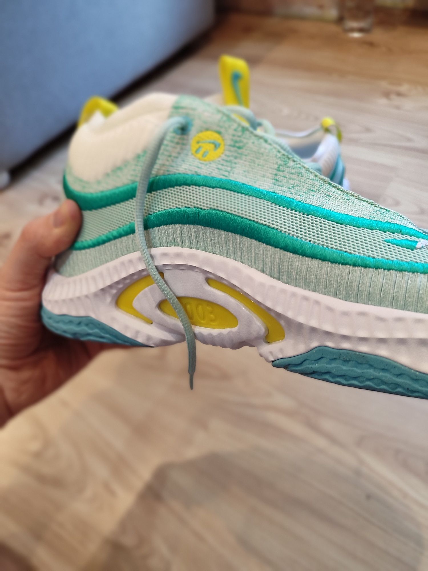 Buty Nike Cosmic Unity 3 rozmiar 47.5 / 31 cm Nowe z metką OKAZJA