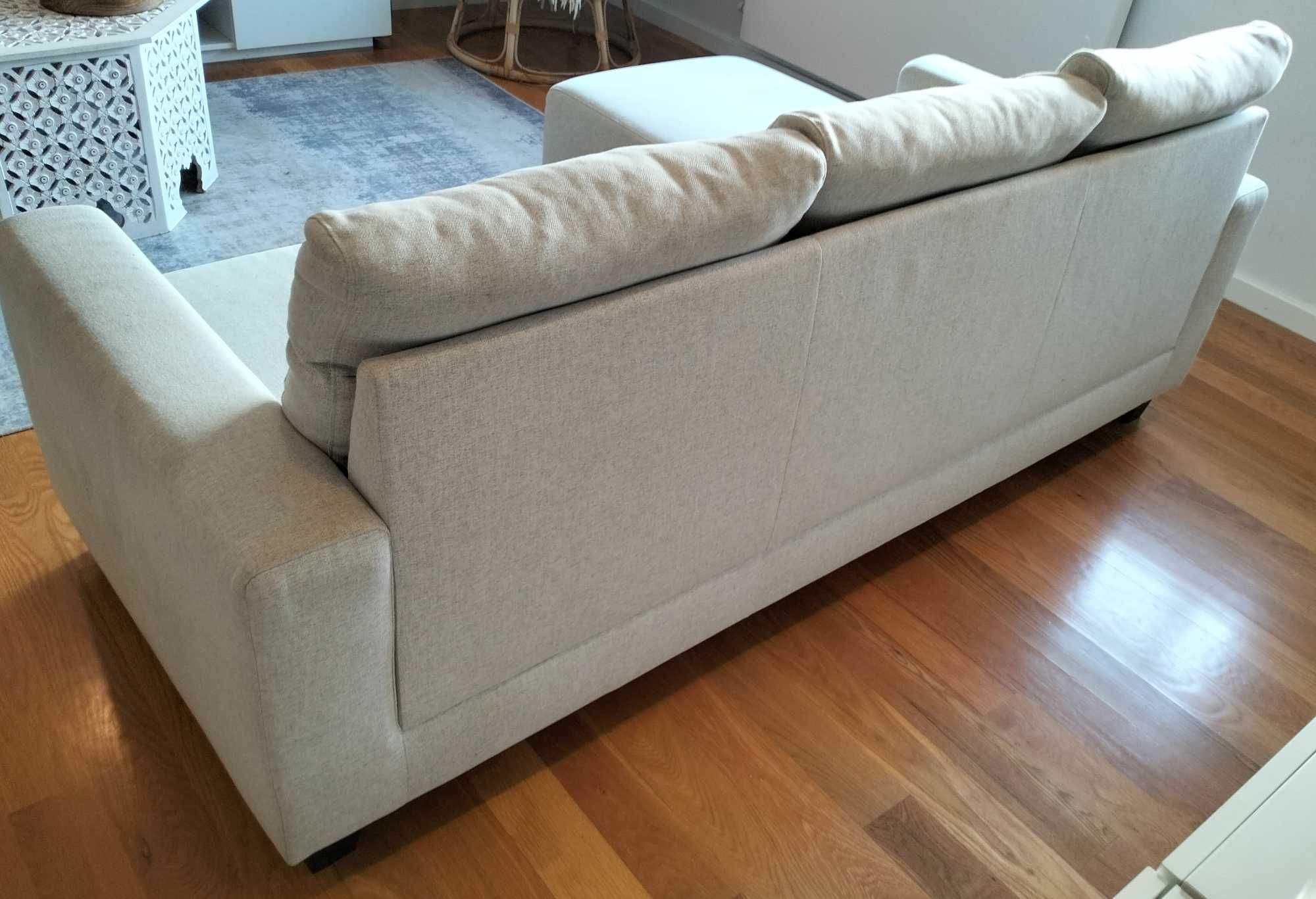 Sofá 3 lugares c/chaise longue bege