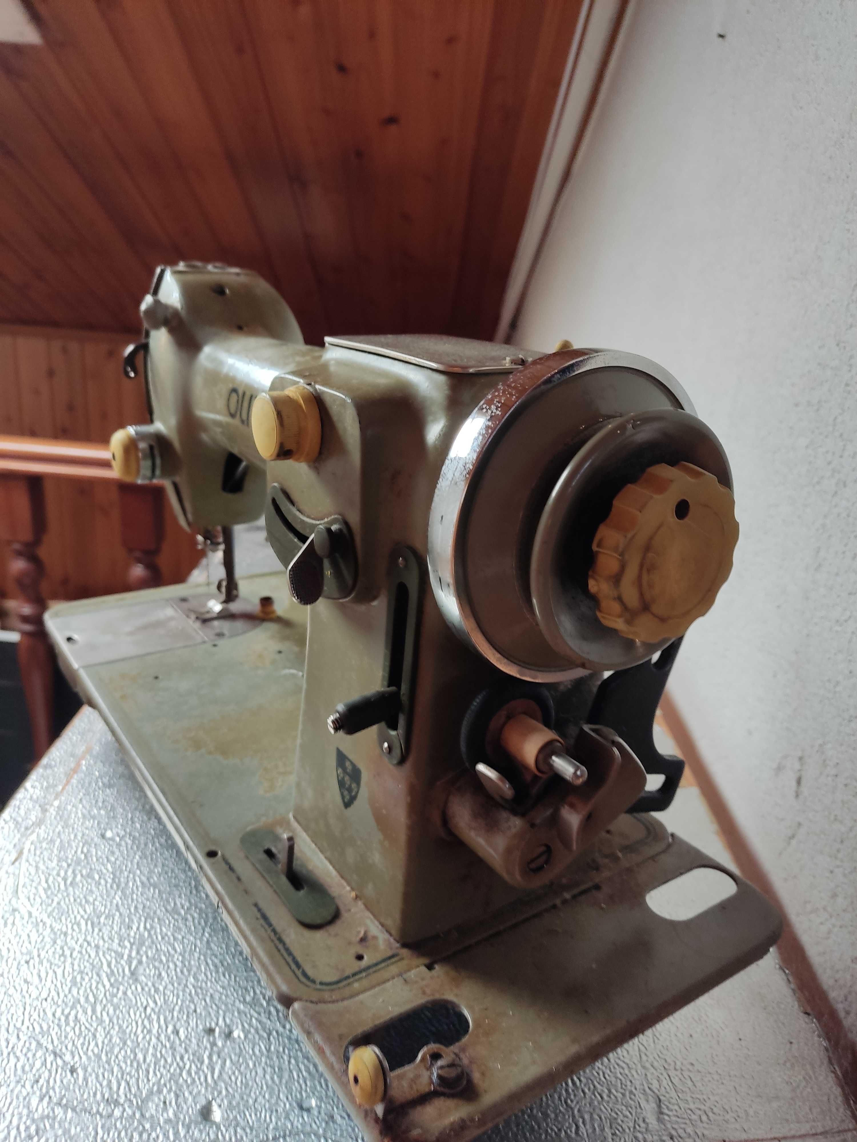 Máquinas costura antigas