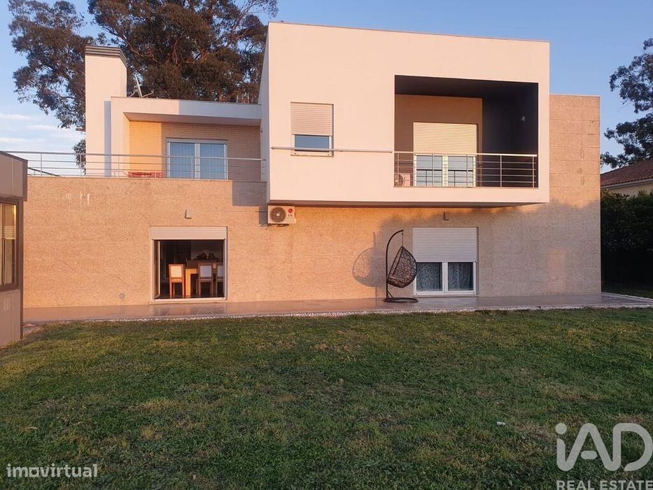 Casa / Villa T4 em Povolide de 326,00 m2