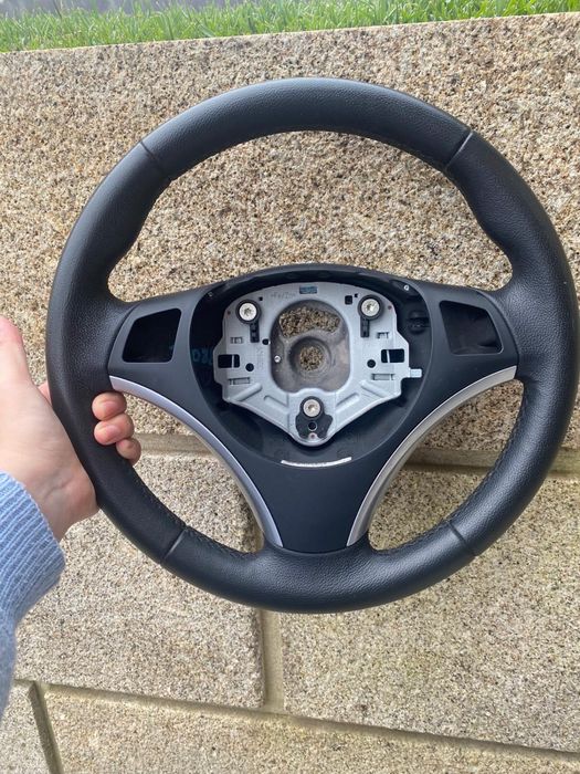 Volante BMW E81/E82/E87/E88/E90/E91/E92/E93