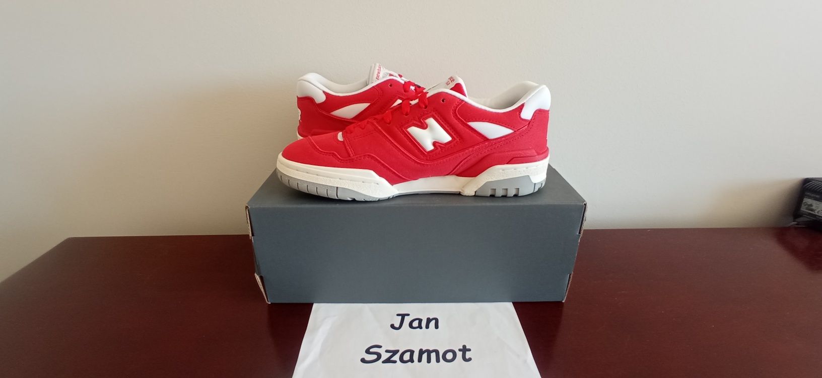40 Buty New Balance 550 Red