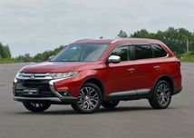 Розборка Mitsubishi Outlander 3 phev бензин дизель запчастини 2015">