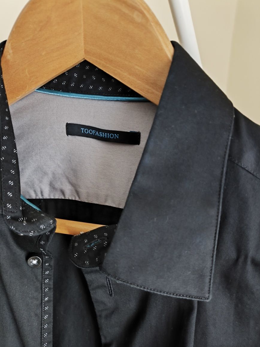 Lote de 2 camisas cor preta tamanho 39