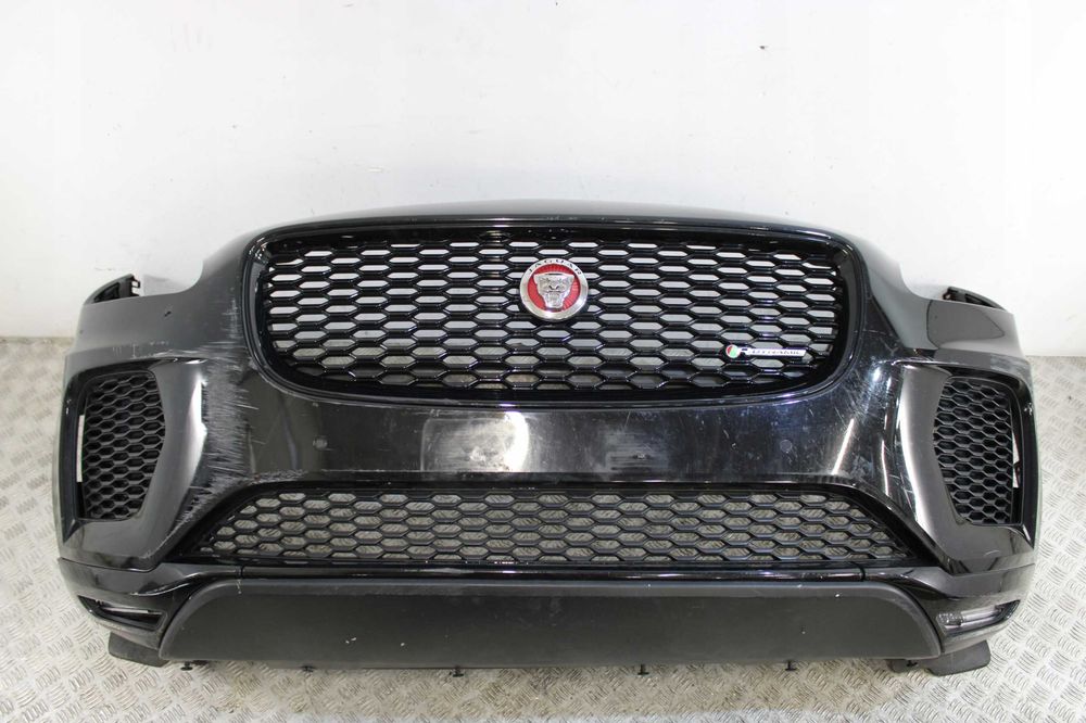 Jaguar E-pace X540 Передній бампер