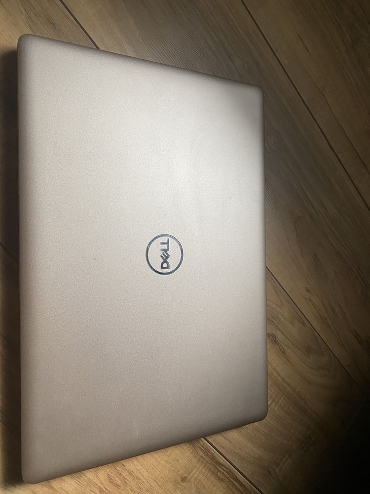 Laptop Dell Inspiron 5570