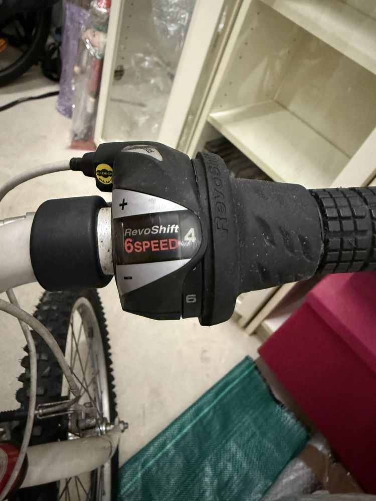 Vendo bicicleta de crianca