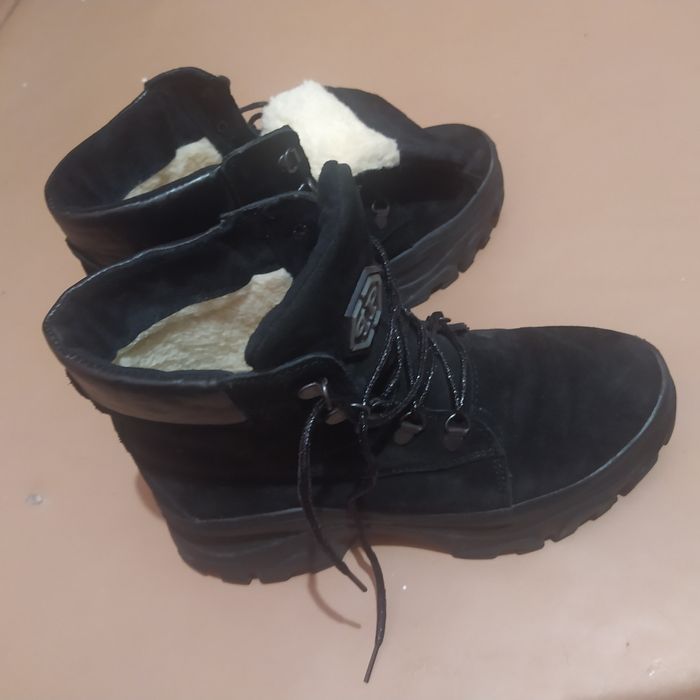 Зимове жіноче взуття, черевики, кросівки, 39