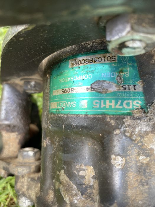 насос кондиціонера на рено магнум