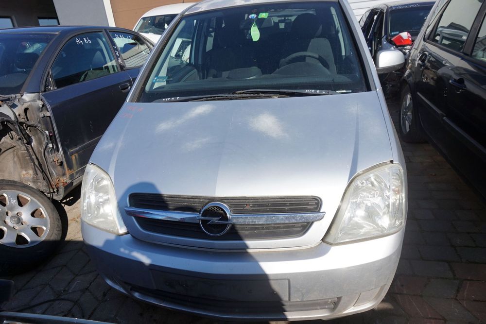 MASKA ZDERZAK BŁOTNIKI LAMPY MERIVA A Z157  OPEL 2003-2005 SREBRNY PRZÓD KOMPLETNY