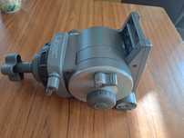 Glowica olejowa do statywu LIBEC H80