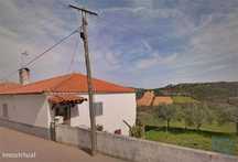 Casa de aldeia T3 em Penas Roias de 227,00 m2