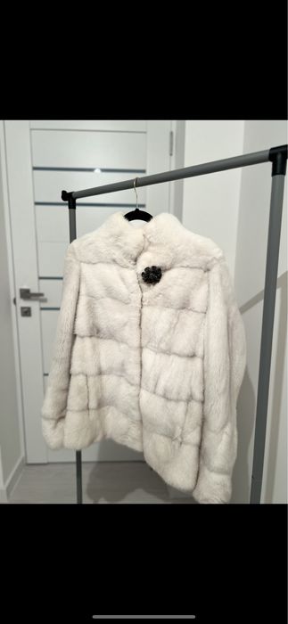 Sprzedam futro 2w1 w idealnym stanie.