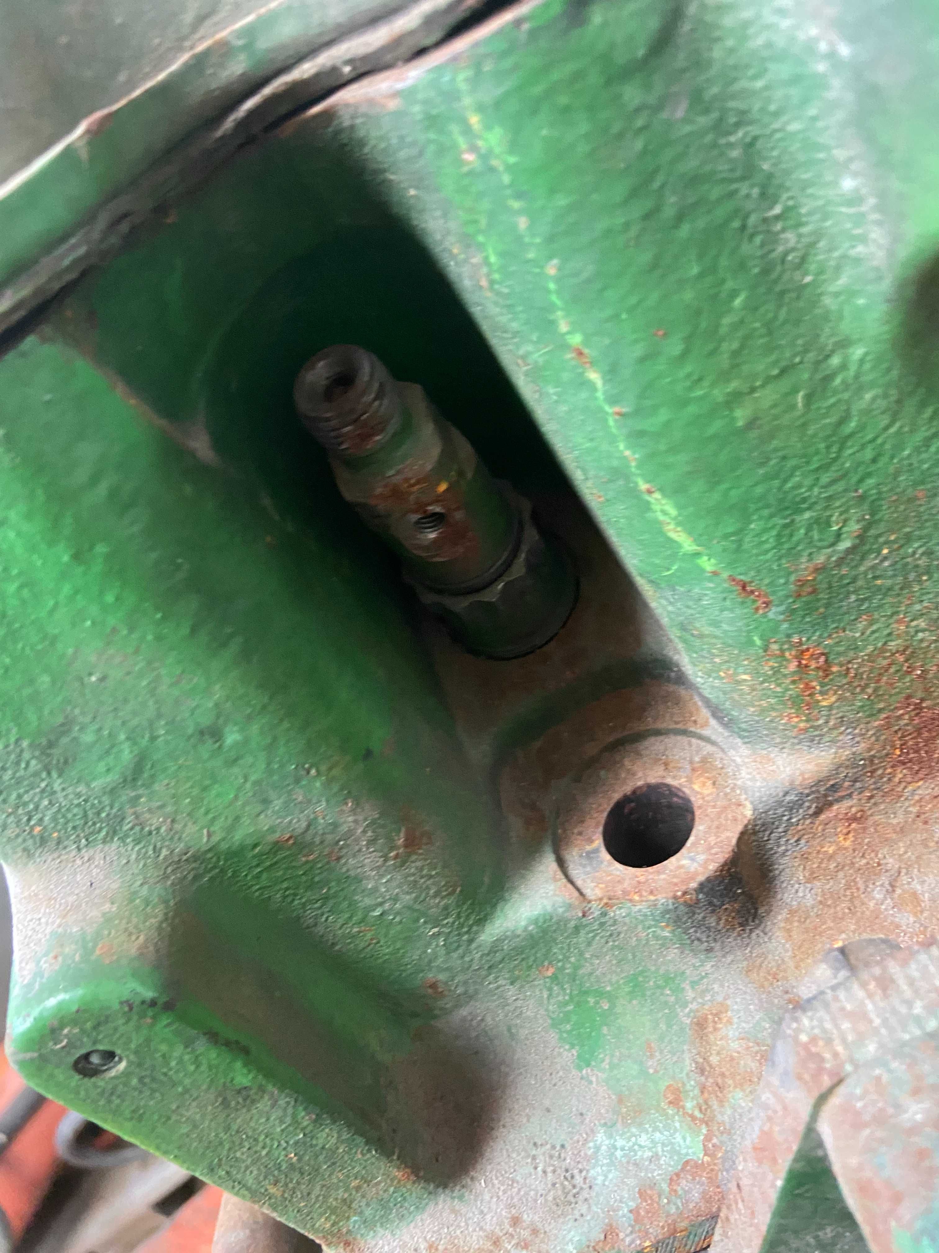 John Deere 6101 i 6101H i 6076 i 6081 Wtryskiwacz Wtrysk Paliwa