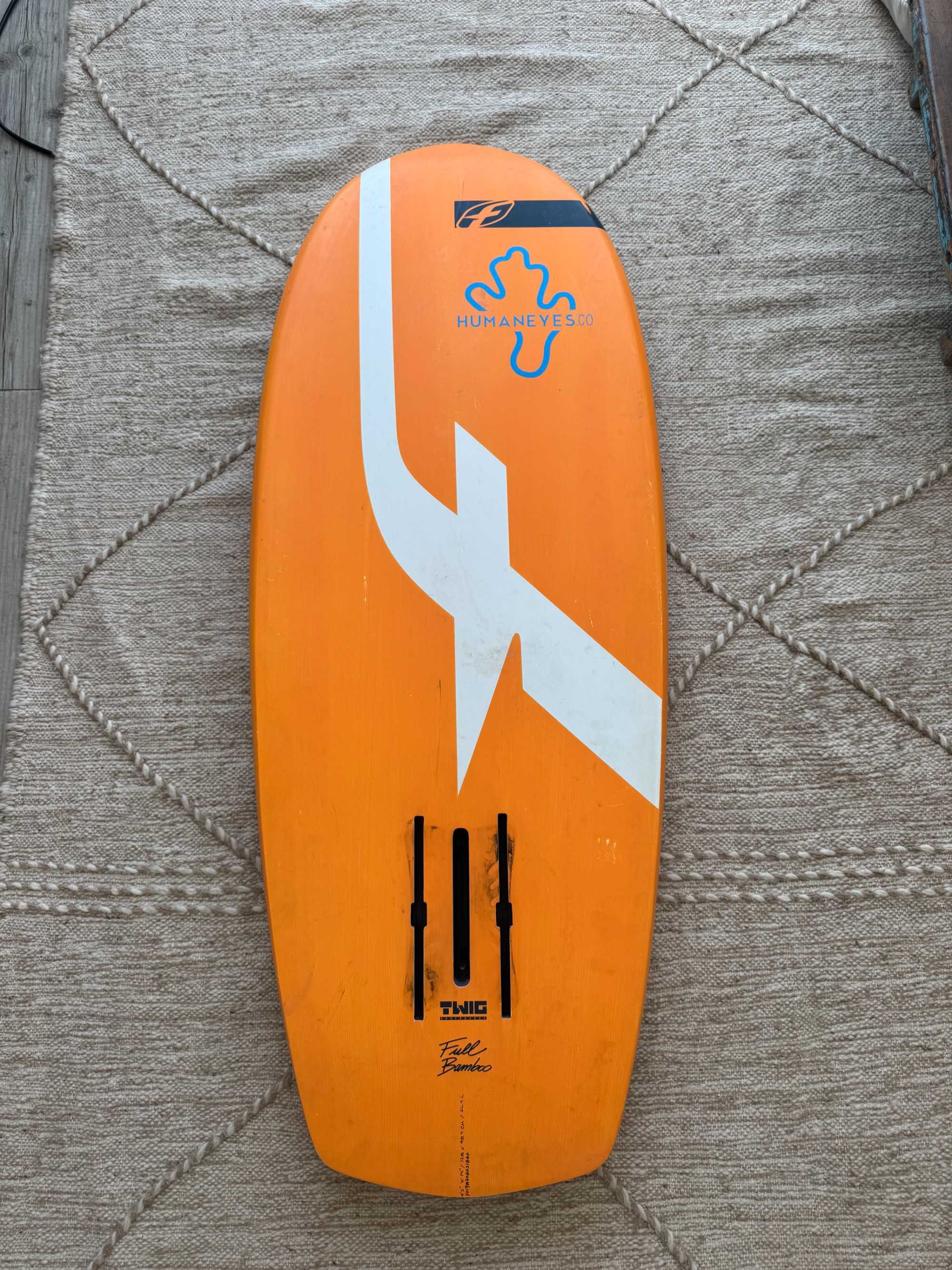 Foil surf Board 4'2 Rocket F-ONE Twig model_usada mas sem danos