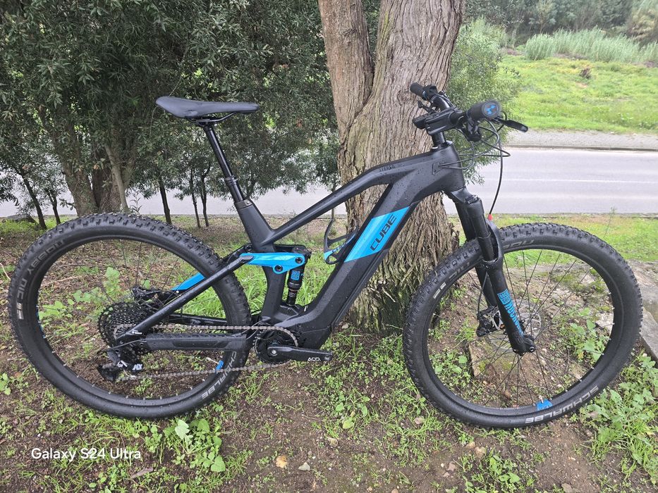 Cube carbono L 29 eletrica com bosch