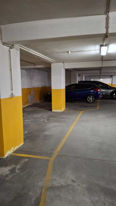 Arrendo garagem em Rio Tinto, Porto a 1 minuto a pé do metro