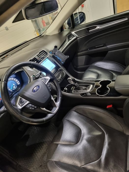 Sprzedam Forda Mondeo mk5 2,0tdci Titanium