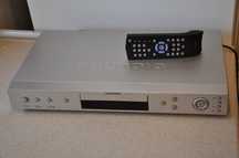 Odtwarzacz DVD GRUNDIG Livance GDP2400 DIVX MP3 CD Pilot Euro B-stok