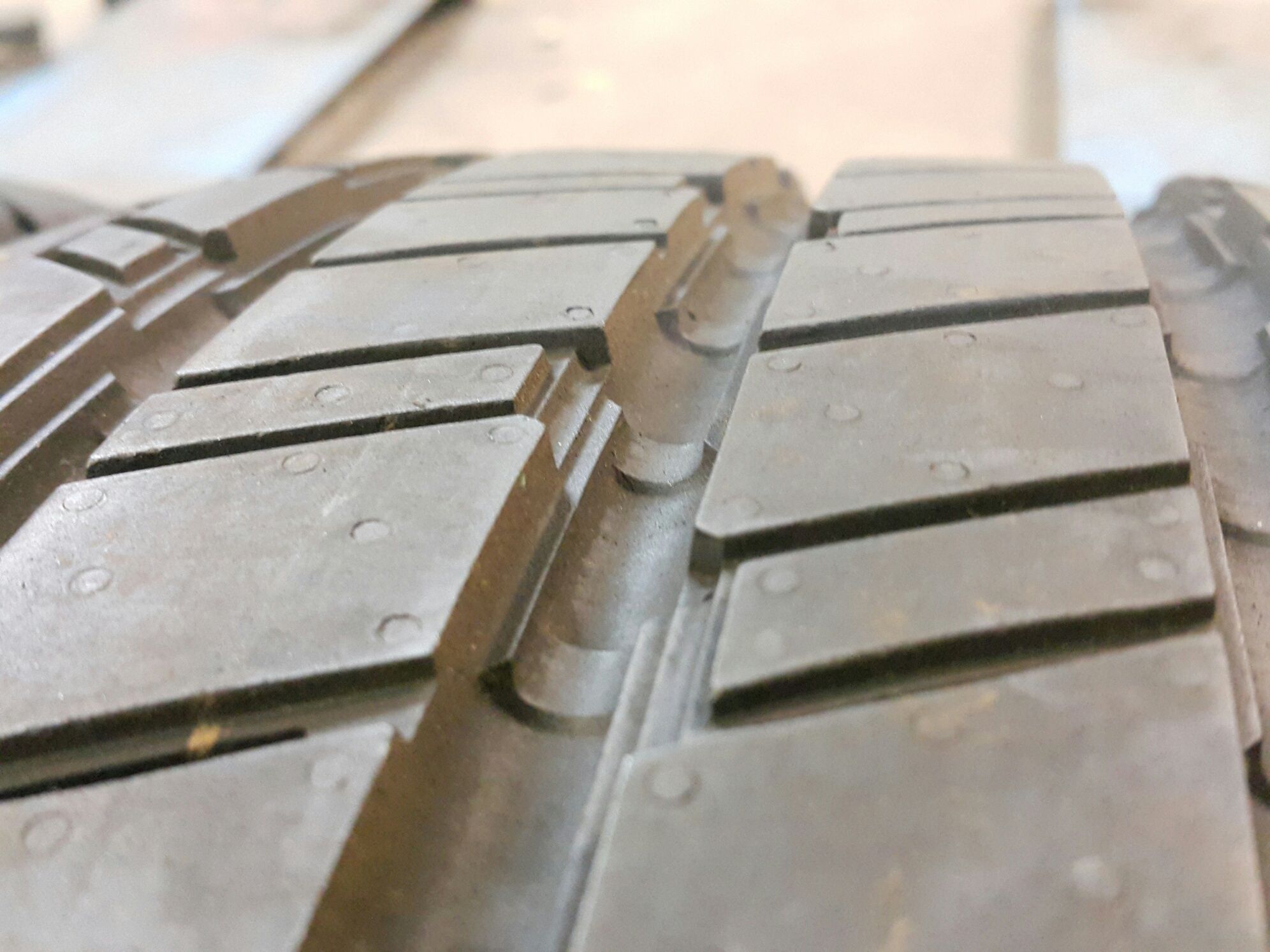 215/65 R16C Continental - opony letnie! BRUTTO FV23%