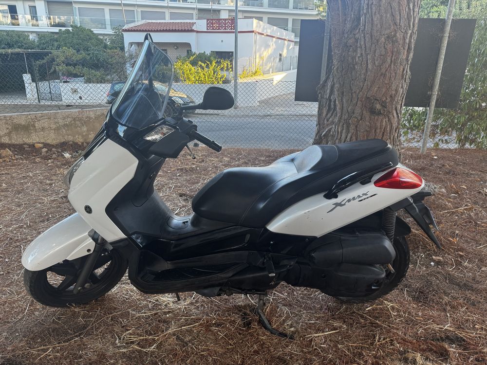 Yamaha XMax 125 – 2009 – Apenas 26.950 km