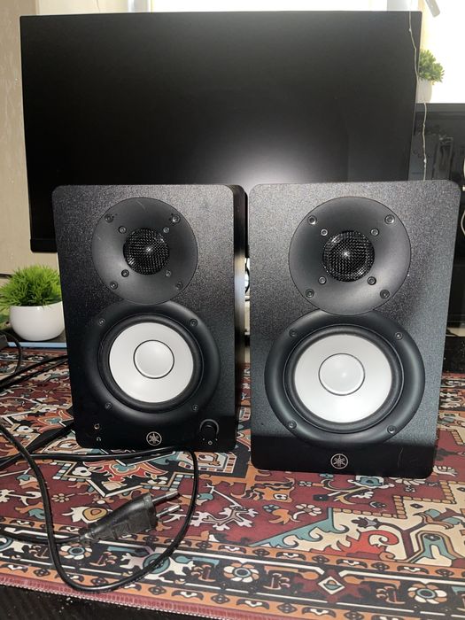 Студийные мониторы YAMAHA HS4